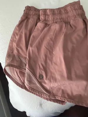 Lululemon Shorts Hotty Hot 2.5" thumbnail 2
