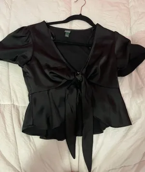 Tie Top thumbnail 1