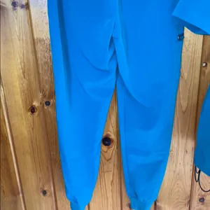 FIGS Blue Scrub Set with Zamora pants and caterinia scrub top XS/SM thumbnail 10