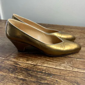 Gucci Vintage Gold pumps‎ size 36.5 AA thumbnail 3