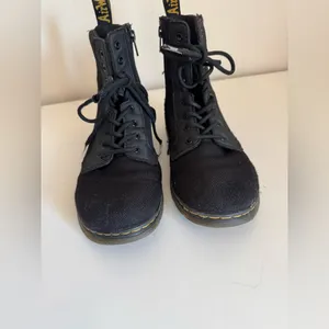 Dr. Martens Combs Lug Sole Combat Boot size Men 4 Women 5 thumbnail 4