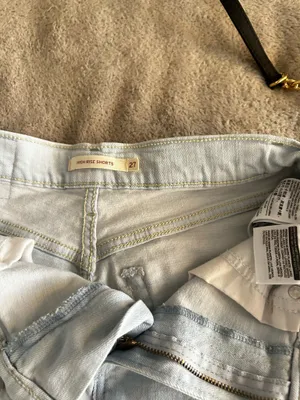 Levi’s 501 Shorts Denim High-Rise Light Wash thumbnail 4