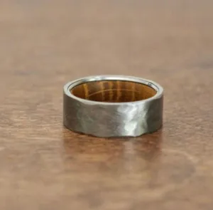 Men’s Titanium Wedding Band Gray thumbnail 1
