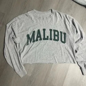 Brandy Melville Cropped Malibu Long Sleeve thumbnail 1