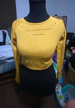 Gymshark Women’s Yellow Long-Sleeve Cropped Knit Top thumbnail 1