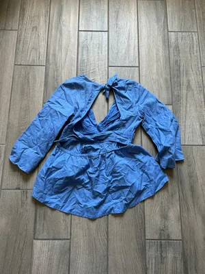 Blue V-Neck Tie-Back Peplum Top thumbnail 3