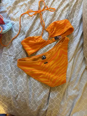 Orange Triangl Bikini thumbnail 2