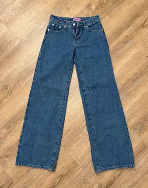 Edikted Low-Rise Jeans thumbnail 1