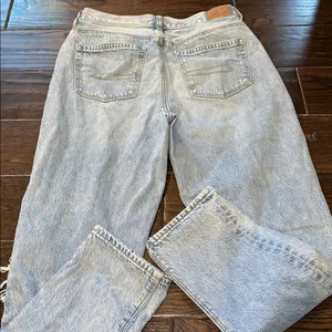 American Eagle Outfitters MOM jeans size 8 regular distressed thumbnail 8
