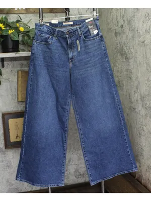 NWT Levi's Womens 728 High Rise Zip Fly Wide Leg Jeans 94417114 Blue 32X32 thumbnail 2
