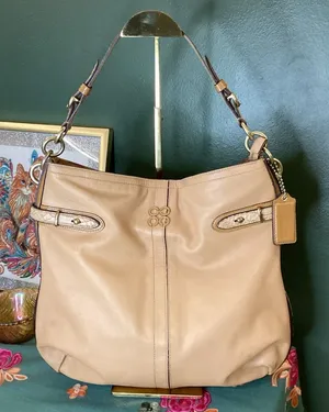 Coach Light Beige Leather‎ Bag thumbnail 1