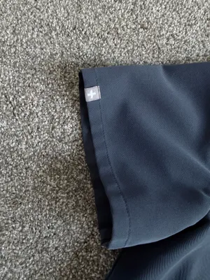 FIGS Scrub Top thumbnail 3
