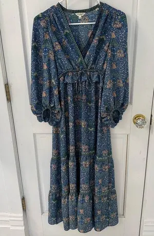 Floral patterned long sleeve dress • size XS • boho style • lightweight & flowy thumbnail 1