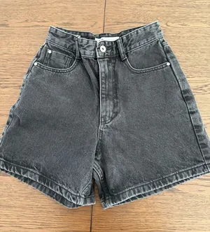 Zara Washed Black High-Rise Denim Shorts thumbnail 1