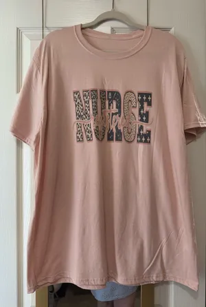 Gildan NWOT "Registered Nurse" Tee XL thumbnail 1