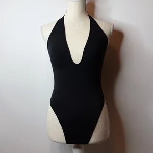 Skims Seamless Sculpt Deep Plunge Thong Bodysuit thumbnail 2