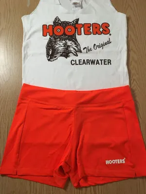 New Women’s Hooters Tank and Shorts Outfit from Clearwater Florida Size Medium thumbnail 8