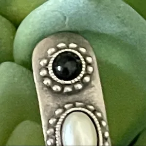 Silver tone Pearl and black post earrings thumbnail 9