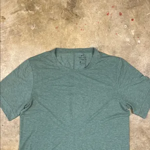 Nike Heathered Green Dri-Fit Short Sleeve Tee Size: Large thumbnail 2