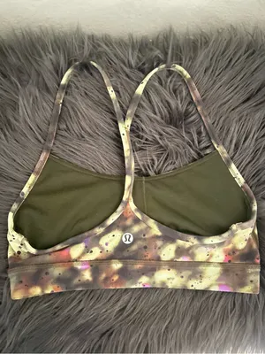 Lululemon Flow Y Nulu Sports Bra Size 4 thumbnail 4
