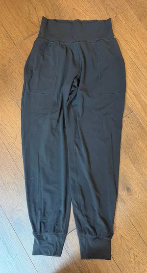 Athleta Black Salutation High-Waist Jogger Pants Size Small thumbnail 1