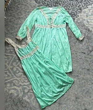 Vintage Moodsetter Nylon & Lace Nightgown and Robe Set Green Large thumbnail 1