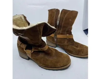 UGG Brown Leather Boots Size 6 thumbnail 5