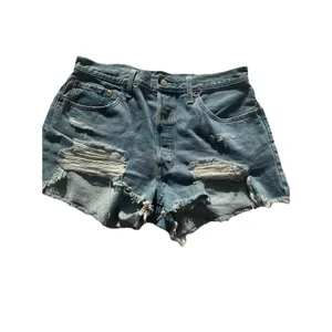 Levi’s 501 Women’s Cut Off Denim Shorts Size W32 Ripped Distressed thumbnail 5