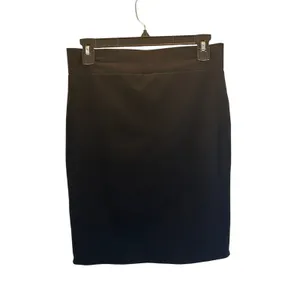 Fabletics black stretch Ponte knit straight skirt Medium business career thumbnail 3