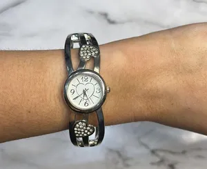 Vintage Y2K Heart Bangle Bracelet Watch Silver thumbnail 8