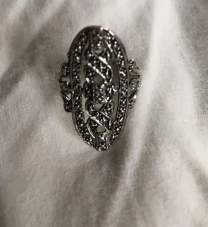 Silver colored ring thumbnail 1