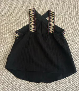 Cupshe Black criss cross halter top thumbnail 1