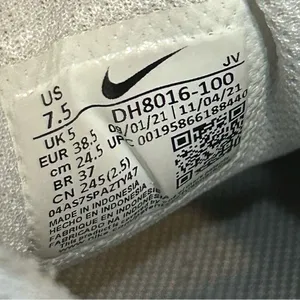 NIKE Air Max 97 white lace up shoes sneakers women’s 7.5 thumbnail 4