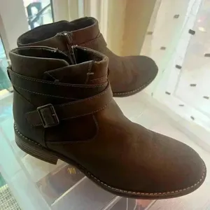 Clarks Women's Camzin Dime Ankle Boot brown , bohemian , chic brown boots thumbnail 3
