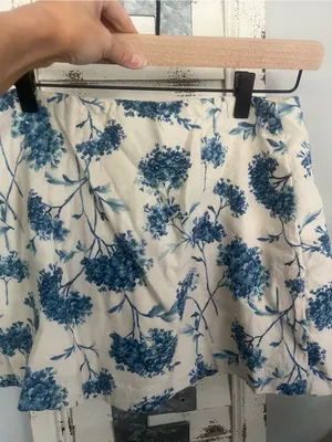 Abercrombie & Fitch Blue Floral Mini Skirt - White & Blue Print thumbnail 3