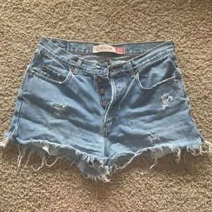 High rise GAP blue jean shorts thumbnail 1