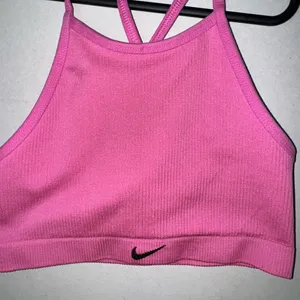 Nike Hot Pink Ribbed Sports Bra with Black Swoosh NEW Size XS thumbnail 2