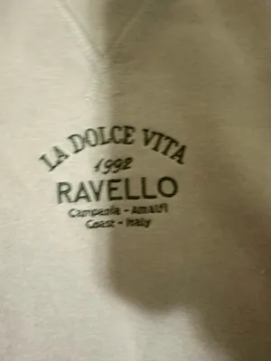 H&M Crewneck  thumbnail 3