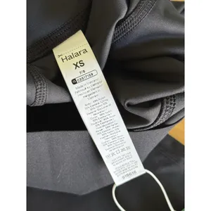 Halara NWT‎ UltraSculpt High Waist Tummy Control Shaping 7/8 Leggings XS Black thumbnail 5