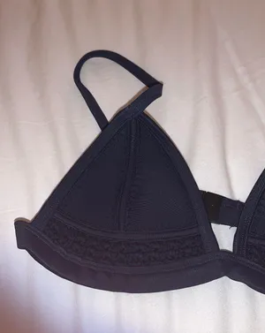 Bikini thumbnail 4