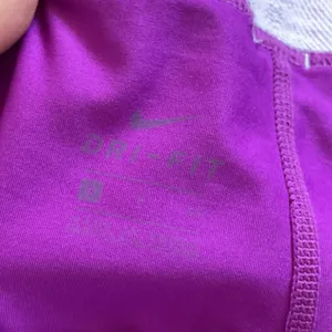 Nike Pro Shorts 2.5" workout Purple (small) compression training gym activewear thumbnail 2