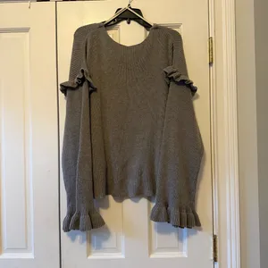 Umgee Grey Ruffle Wide Long Sleeve Knit Sweater Size Large thumbnail 3
