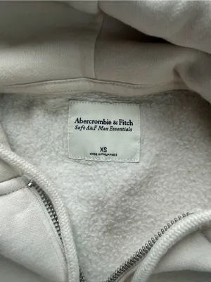 Abercrombie & Fitch Sunday essential zip up thumbnail 2