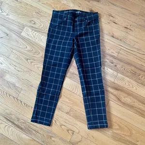 Ann Taylor LOFT Navy White Windowpane Plaid “Modern Ankle Skinny” Jeans Sz 25/0 thumbnail 4