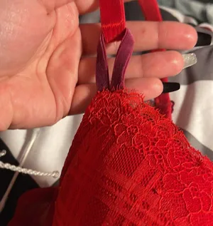 COPY - Victoria’s Secret Lined Demi Bra thumbnail 2
