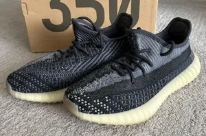 Yeezy Boost 350 V2 Black Non-Reflective thumbnail 1