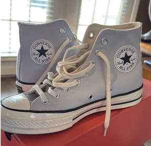Light Blue Converse High-Top thumbnail 1