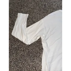 Old Navy Women's White Vintage Tee Long Sleeve Tee Size Small thumbnail 8