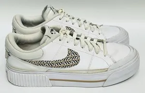 Nike Court Legacy Lift United In Victory Women's Sneakers Sz 9 White FD0558-100 thumbnail 1
