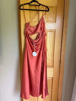Petal & Pup Forelle One-Shoulder Cut Out Satin Midi Dress in Rust/Copper XL NWT thumbnail 4